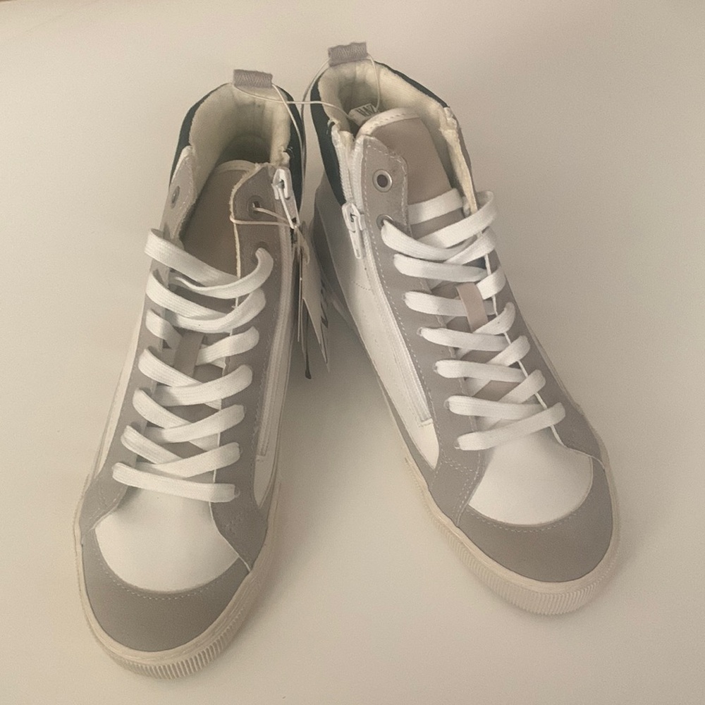Boys night top sneaker